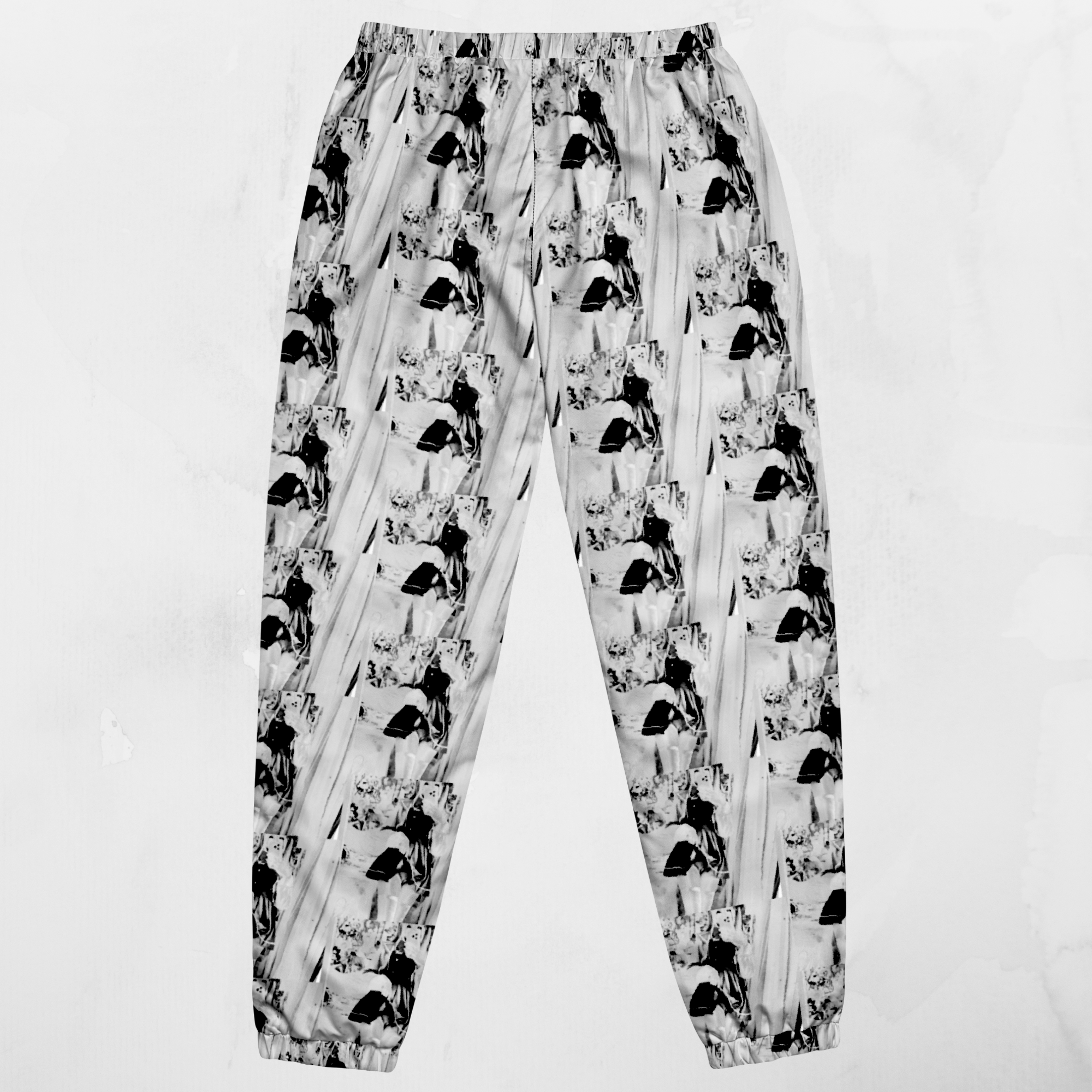 BLACK & WHITE SWEATPANTS